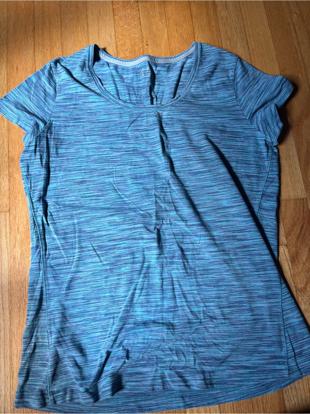Women’s Short Sleeve Scoop exercise Neck Top in Blue Space-Dye